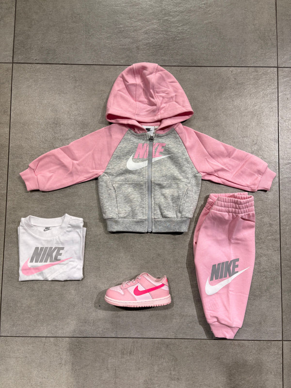Nike set 3 pezzi tuta e t-shirt bambina 36n341 a0w