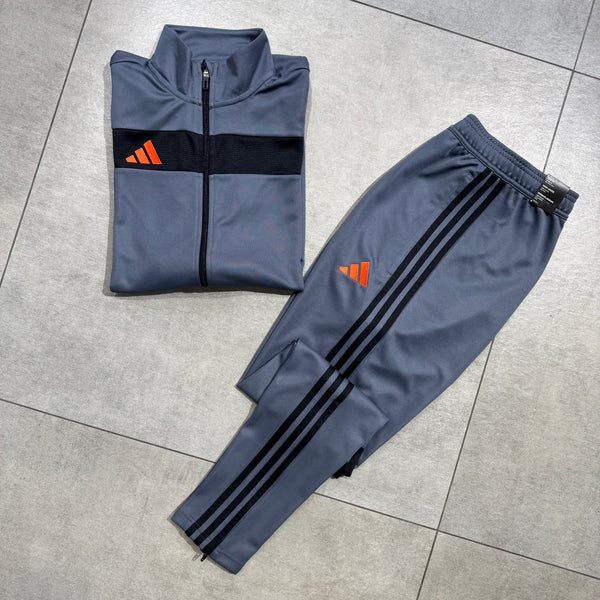 Adidas tuta uomo jd0468