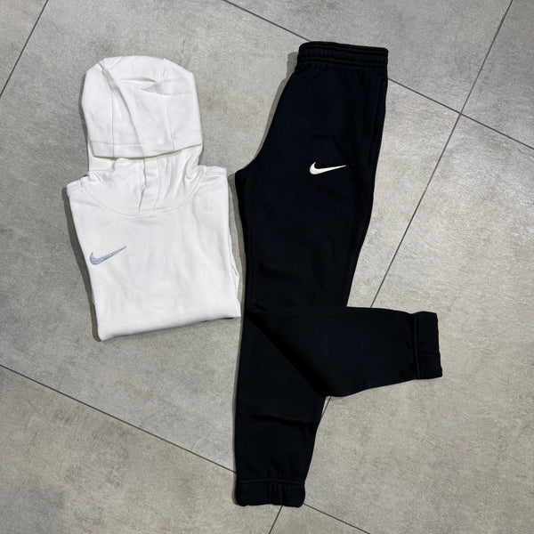 Nike tuta bambino cw6896 101