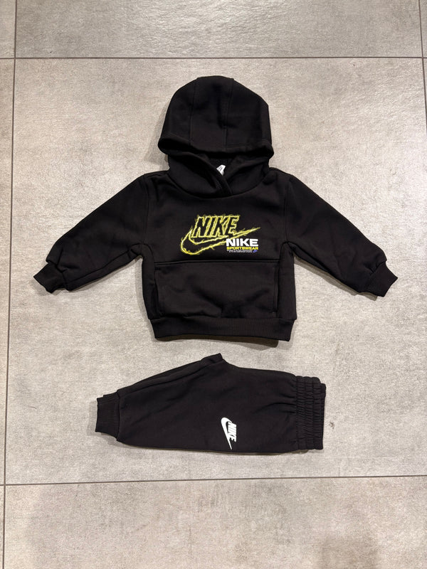 Nike tuta bambino 86n241 023