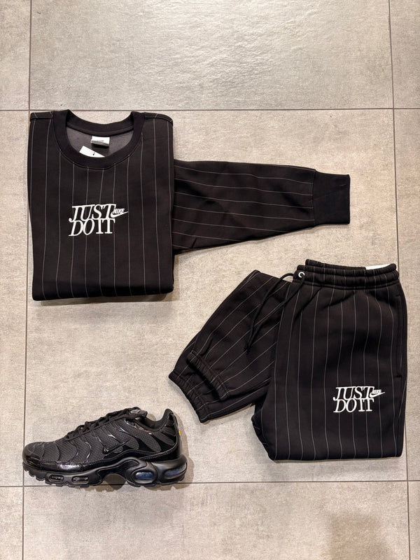 Nike tuta uomo hj2157 010