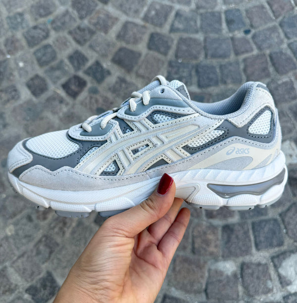 Asics gel nyc gs 1204a175 100