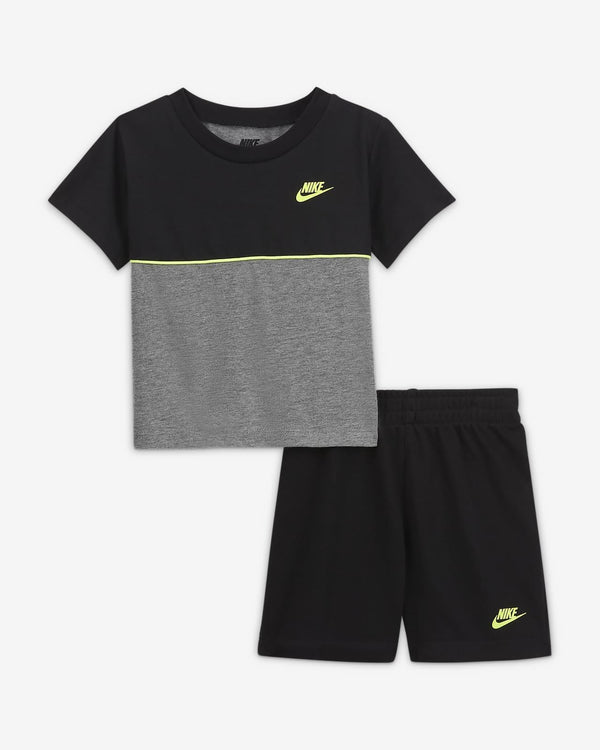 Nike completo bambino 66h548 023