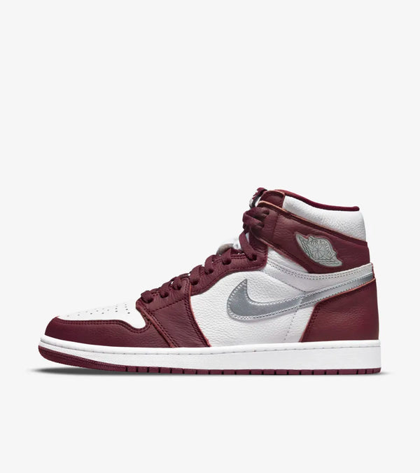 Nike Air Jordan 1 High 555088 611